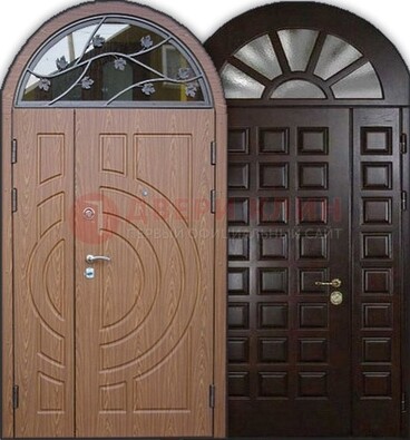 Входная арочная дверь с отделкой массив ДА-26 для загородного дома в Казани