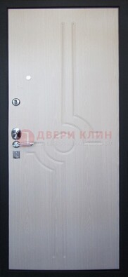 Белая металлическая дверь с МДФ ДМ-172 в квартиру в Орехово-Зуево