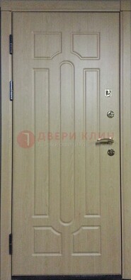 Светлая железная дверь с МДФ ДМ-21 в дом в Орехово-Зуево