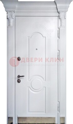 Белая металлическая дверь с массивом дуба для дома ДМД-59 в Орехово-Зуево