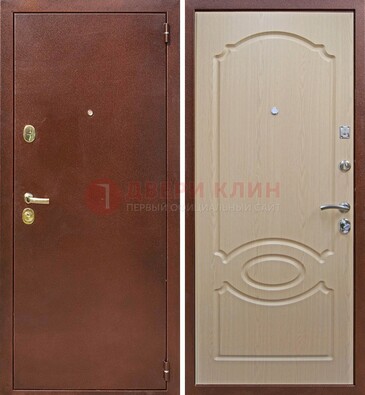 Коричневая металлическая дверь с порошковым окрасом ДП-76 в Санкт-Петербурге