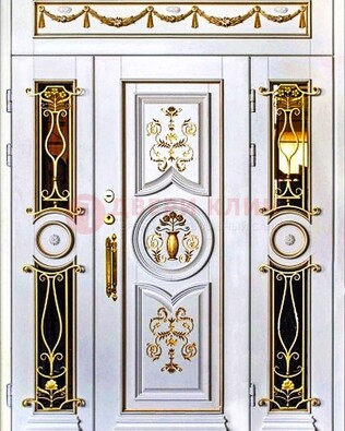 Белая стальная парадная дверь с золотыми элементами ДПР-80 в Орехово-Зуево