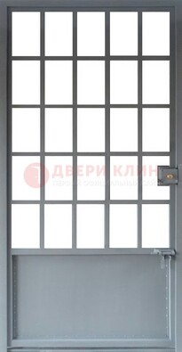 Металлическая решетчатая дверь в сером цвете ДР-7 в Орехово-Зуево