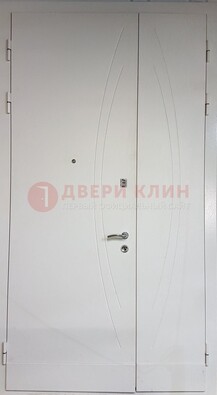 Белая тамбурная дверь ДТМ-31 в Дмитрове