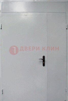 Белая металлическая тамбурная дверь ДТМ-5 в Орехово-Зуево
